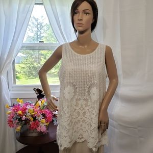 Max Studio Beautiful Sleeveless Lace Top- Sz. M